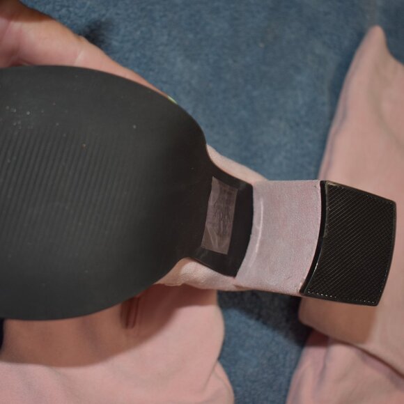 boots - Picture 3 of 6